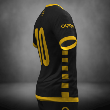 Black t-shirt with yellow details, number 10 on the back.